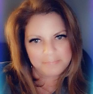 Meet your Posher, Traci